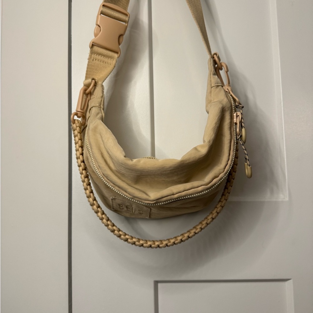 Beis The Sport Pack in Beige